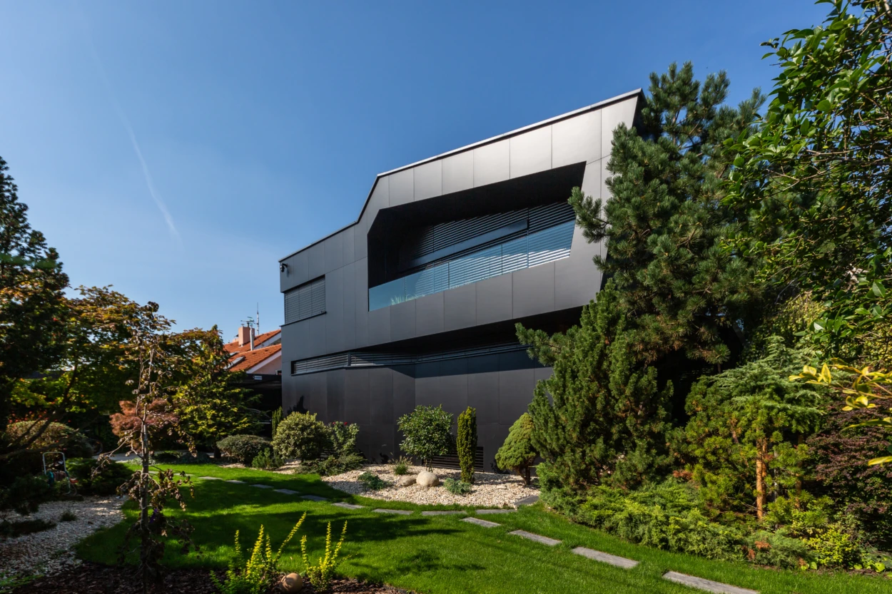 Collection Nero Assoluto 5+